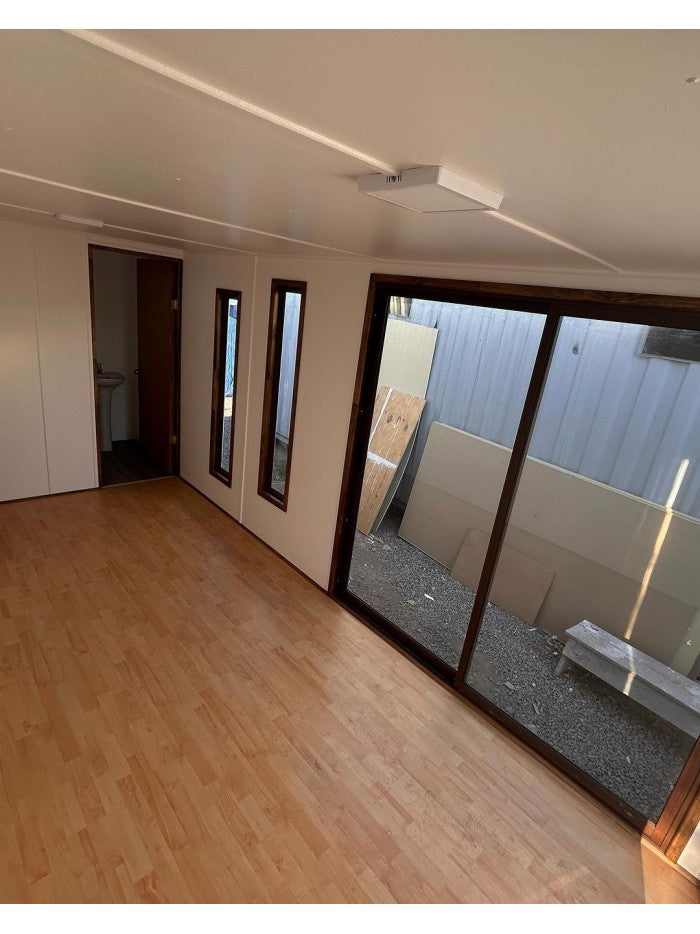 6 x 3 m Schiffscontainer-Werkstatt – 18 m²