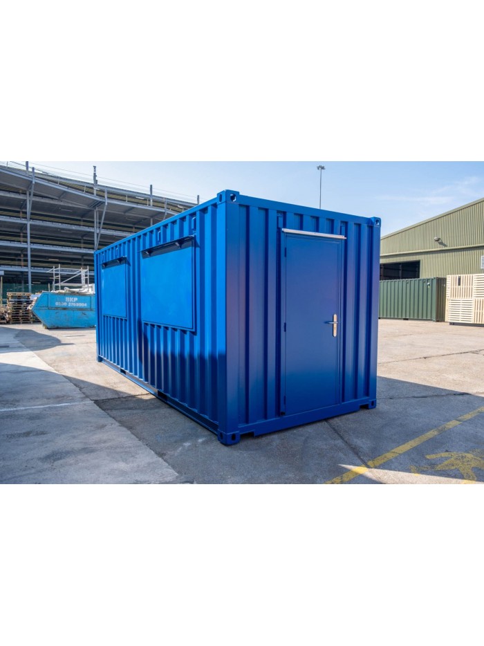 20-Fuß-Container mit doppelter Serviceklappe